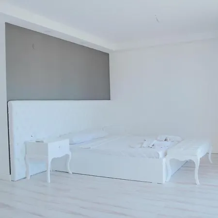 Villa Oezel Bahceli Kusadasi