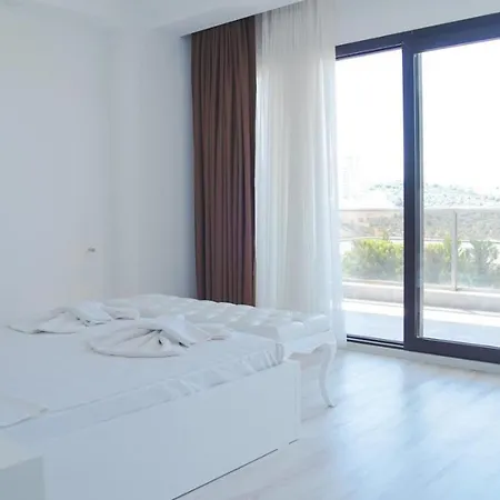 Villa Oezel Bahceli