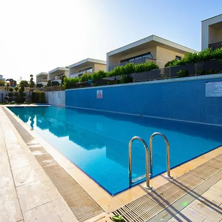 Villa Oezel Bahceli Kusadasi