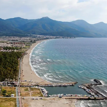 Vila Oezel Bahceli